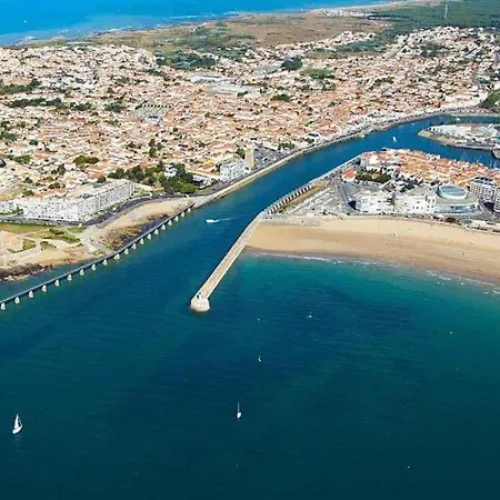 Mobil 23m² Avec Terrasse - 4 Pers - Api-1-52-383 Camping *