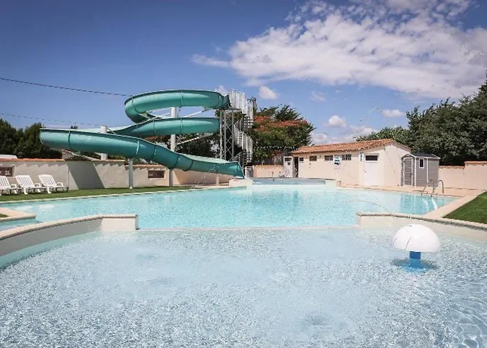 Кемпинг Mobil 23m² Avec Terrasse - 4 Pers - Api-1-52-383