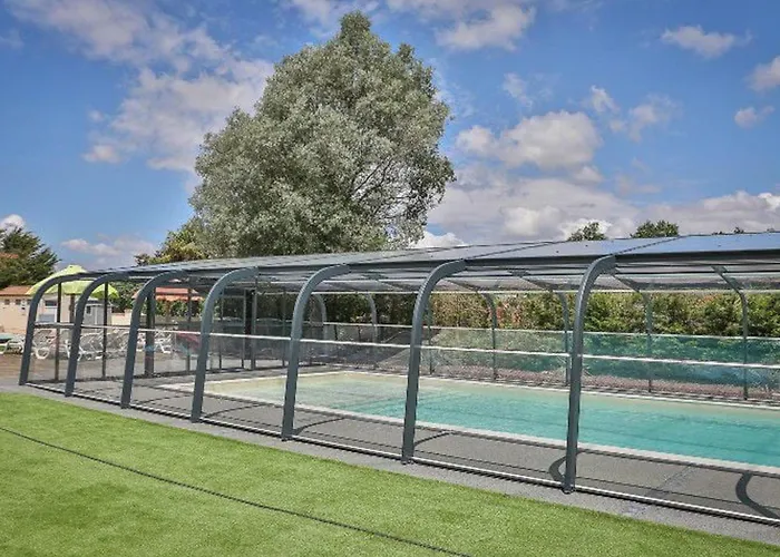 Mobil 23m² Avec Terrasse - 4 Pers - Api-1-52-383 Kemping *