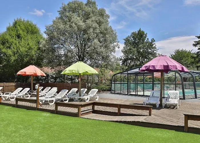 Mobil 23m² Avec Terrasse - 4 Pers - Api-1-52-383 Kamp alanı *