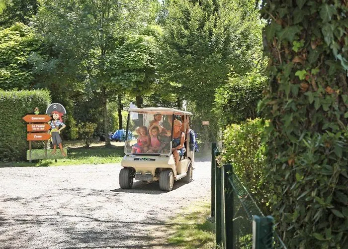 Mobil 23m² Avec Terrasse - 4 Pers - Api-1-52-383 Kamp alanı Les Achards (Vendee)