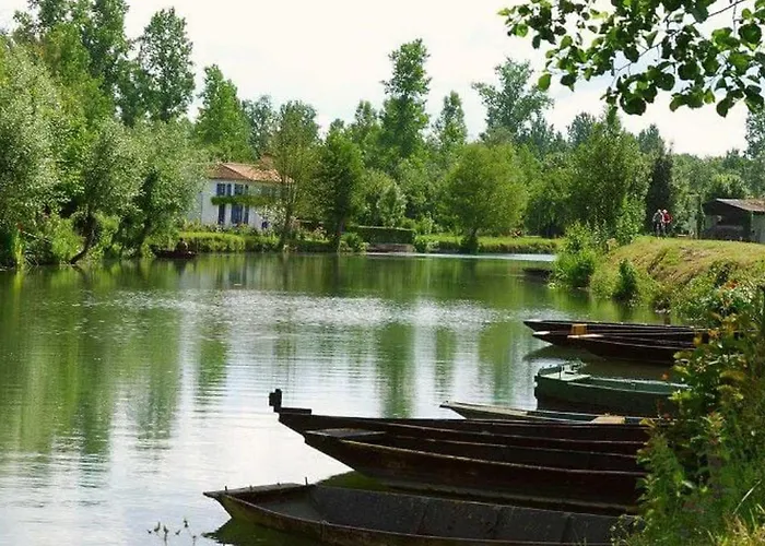 Кемпинг Mobil 23m² Avec Terrasse - 4 Pers - Api-1-52-383